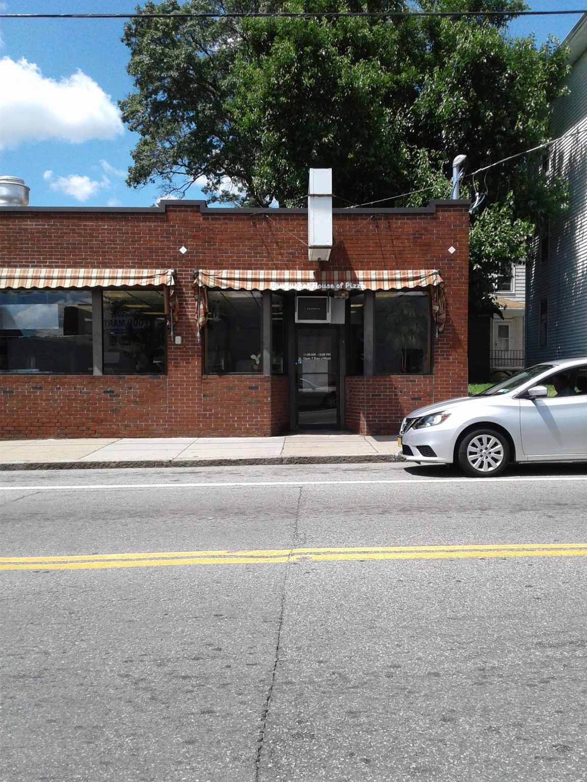 Pawtucket House of Pizza: Pizza Restaurant in Pawtucket, RI